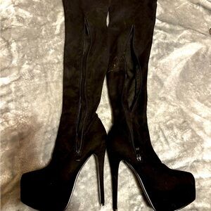 Publicité Thigh High Suede Platform 8” Heel Sexy Black Boots 7.5
